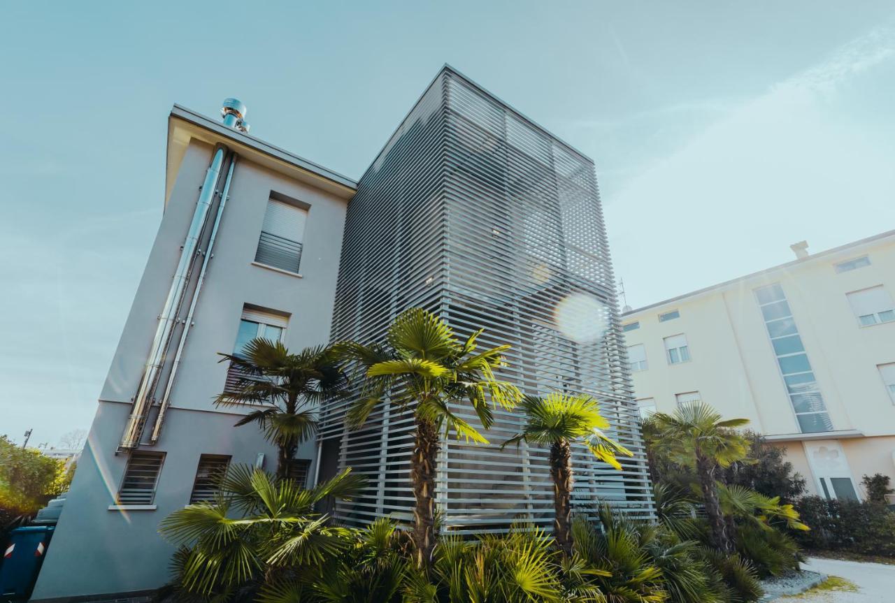 The Attico Lejlighed Padenghe sul Garda Eksteriør billede