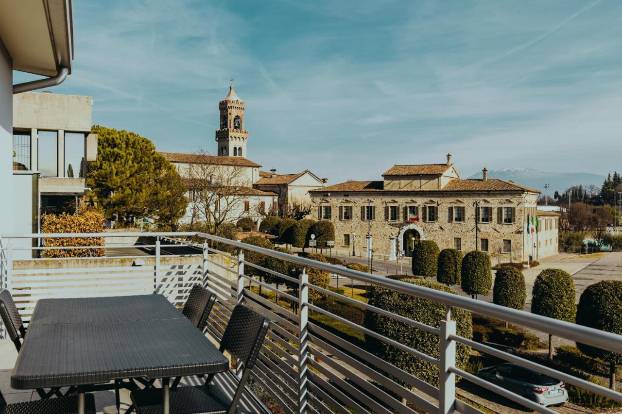 The Attico Lejlighed Padenghe sul Garda Eksteriør billede
